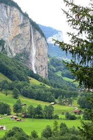 Staubbach Waterfall Lauterbrunnen Valley Tal Canton Bern Switzerland Viagens Fotos De Paisagem Fotografia Da Natureza
