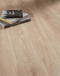 Loft Light Sand Oak Laminate Flooring Oak Laminate Oak Laminate Flooring Laminate Flooring