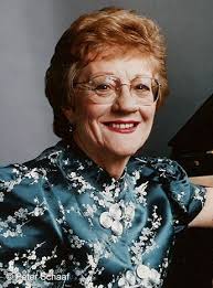 Susan Kagan's Instagram, Twitter & Facebook