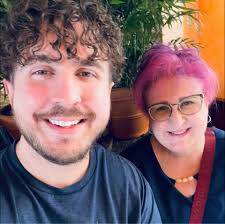 Taratata. Sting. Worakls and the most incredible orchestra. And the last  slide- the very first studio moment where this journey began. 😂 (almost  got fired) Still processing it all. 🥰 What a