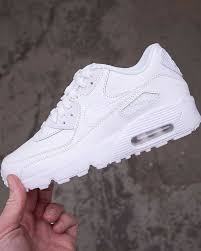 Nike Air Max 90 Leather Gs White 833412 100 Footish If You Re Into Sneakers Shoes Sneakers Nike Nike Air Max Sneakers Nike Air Max