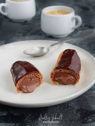 Les Eclairs Au Chocolat Recette Recette Eclair Au Chocolat Eclair Au Chocolat Chou Au Chocolat