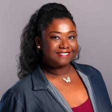 Deidra Davis's Instagram, Twitter & Facebook