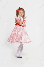 Maybe you would like to learn more about one of these? Une Petite Fille Habillee Dans Le Style Des Annees 60 Banque D Images Et Photos Libres De Droits Image 15429150