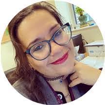 Lorena Allen's Instagram, Twitter & Facebook