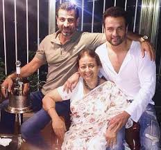Rohit Roy Actor Age Wife Family Children Biography More Starsunfolded The actor also owns a security business, providing security to bollywood stars and.