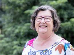 Ann Perrin's Instagram, Twitter & Facebook