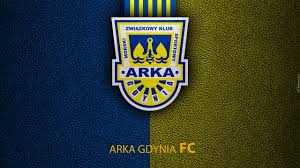 Wszołek, marciniak (sam.), luquinhas, cholewiak, sanogo. Logo Klubu Pilkarskiego Arka Gdynia