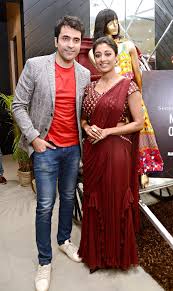  Abir Chatterjee Paoli Dam Inaugurate Sixth Store Of Shoppers Stop In Kolkata Indiablooms First Portal On Digital News Management
