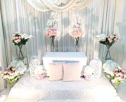 So mlm sebelum majlis bermula mini pelamin yg diidam2 kan dibuat.dgn bantuan mak dan ahli keluarga yg tolong gantungkan kain tu ini tu ini mcm yang aku nak.tp sebelum tu benda alah yg diperlukan aku dah oredy sediakan la. 9 Mini Pelamin Ideas Pelamin Nikah Wedding Decorations Diy Pelamin