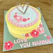 Whether your grandma is turning 100 or is 99 going on 13, we have message ideas for you to tell her how much you love her and maybe even make her chuckle a little. Flower Cake Kit Anniversary Cake Nanna Cake Engagement Cake