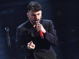 Ecco (in ordine di apparizione) i 12 artisti che si esibiranno questa sera Duetti Sanremo 2021 Canzoni E Ospiti Della Terza Serata Corriere It