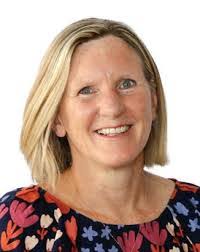 Michaela Armstrong's Instagram, Twitter & Facebook