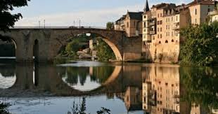 Photos Villeneuve Sur Lot Lot Et Garonne Le Lot A Villeneuve Sur Lot 4068 Vacances En France Lot Et Garonne Tourisme En France