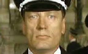 Hans Meyer 1925- Films joué avec Louis de Funès 1966 : La Grande Vadrouille  : Otto Weber, le kommanfuhrer élégant 1971 : Sur un arbre perché :  l'ex-colonel Muller, mari jaloux né