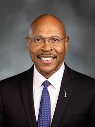 Washington voters approve strict gun-purchase background checks and return  incumbents to Congress