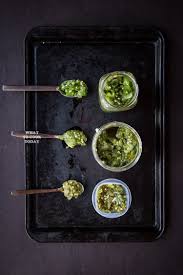 Ingin sambal yang enak dan segar untuk sajian ikan laut? Sambal Ijo Padang Indonesian Green Sambal