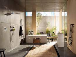 Wenn es eine badewanne hat ist es oft in modernem design mit einfachen linien und einer originellen form imitiert sogar ein boot mit einem aufgehängten segel von der decke. Mediterranes Badezimmer Gestalten Tipps Ideen Hansgrohe De