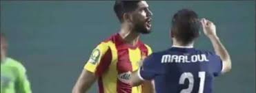 سخر فرجاني ساسي لاعب الزمالك من حسين الشحات نجم الأهلي بعد انتهاء مباراة القمة التي جمعت الفريقين مساء أمس الاثنين ضمن ونشر فرجاني ساسي، عبر حسابه الشخصي بموقع التواصل الاجتماعي فيس بوك، صورة أثناء مروره بطريقة فنية من حسين الشحات. Ø£Ù„ÙˆØ§Ù† Ø§Ù„ÙˆØ·Ù† Ù…Ø¹ 3 Ø£Ù†Ø¯ÙŠØ© Ù…Ø®ØªÙ„ÙØ© ÙØ±Ø¬Ø§Ù†ÙŠ Ø³Ø§Ø³ÙŠ Ù…ØªØ¹ÙˆØ¯ Ø¹Ù„Ù‰ Ø§Ù„Ù‡Ø²ÙŠÙ…Ø© Ø£Ù…Ø§Ù… Ø§Ù„Ø£Ù‡Ù„ÙŠ Ø¯Ø§ÙŠÙ…Ø§