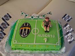 La Buona Cucina Di Katty Torta Juventus Tutta Per I 7 Anni Di Alberto Torte Decorazioni In Pasta Di Zucchero Cioccolato