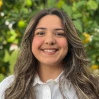 Michelle Paramo's Instagram, Twitter & Facebook