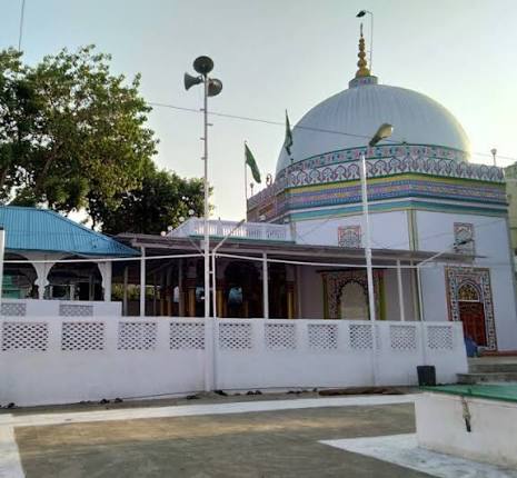 Hazrat Khwaja Dana Dargah