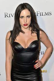 Megan penn estimated net worth, biography, age, height, dating, relationship records, salary, income, cars, lifestyles & many more details have been updated below. Megan Penn Hawtcelebs