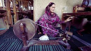 Changpa Nomads Spinning Pashmina Yarn