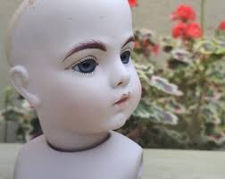 BRU JNE 1981 VINTAGE Doll Reproduction by Doris Maxwell, 17 Inches (43 Cm).  New Conditions.