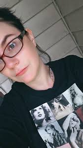 Creating a chant from Taylor Swift's 22 Taylor's version