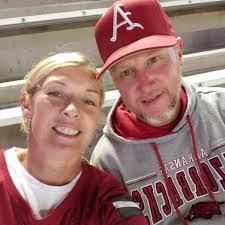 Wendy Hollenbeck's Instagram, Twitter & Facebook