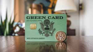 Así luce la Green Card en Estados Unidos | Foto: Univisión   