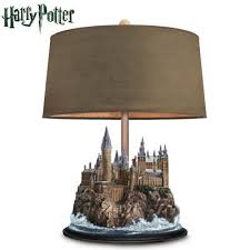 Harry Potter Table Lamp With Illuminated Hogwarts Castle In 2020 Harry Potter Table Harry Potter Hogwarts Harry Potter Decor