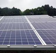 両面ガラスの採用で信頼性を上げた、笠間市の太陽光発電所 ...