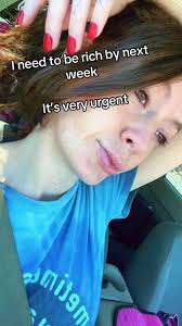 Renee Saenz (@everydayreneeokay)