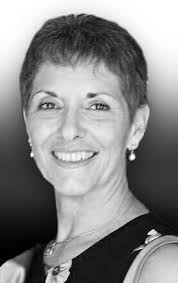 Paula Lake's Instagram, Twitter & Facebook