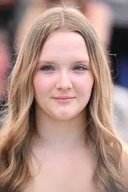 Hello Everyone, sorry for the lack of posts, mainly because there's been  nothing to post about to be honest but got a bit more info about Series 3:  The third series of