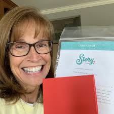 Instagram friends, meet Jeannie 👋🏼 Jeannie and I go waaay back to the mid  80s and college. She worked at the @brighamyounguniversity Information  Desk—yes, it was thing, before Google—anyway, I used to