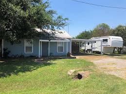 Kent lake fork, texas 2014 21' 6 blue wave pure bay 2200 $38,500. Homes For Sale In The Holiday Villages Of Lake Fork Area Of Quitman Tx Homes Com