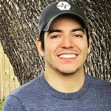 Cryptomance (@castronova88)