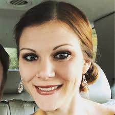 Tara Mcneal's Instagram, Twitter & Facebook