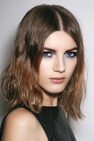 Low Maintenance Short Hairstyles In 2020 Medium Short Hair Hair Styles Short Hair Styles