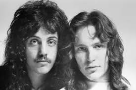 50 Years Ago: Billy Joel Struggles With 'Streetlife Serenade'