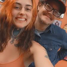 Hello friends!! I'm back from Florida and I have an open spot tomorrow from  10am-2:30. If anyone wants it! Also, a huge shout out to @jbarrettink for  letting me come by the