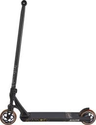 This range is suited to the intermediate to advanced rider ready to progress their riding within the street scene. Blunt Envy Prodigy S8 Street Stunt Scooter Skatepro