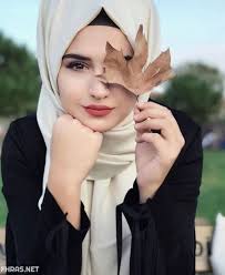 بنت راقية جميلة جداً جسمها فاجر ومثير مستمتعة جداً بانوثتها و جمالها وبتصور نفسها صور سيلفي سكسي كل ما تيجي فرصة و تكون هايجة , البنات في سن المراهقة بيكونو هايجين جداً والموبايل في ايد البنت بيخليها. ØµÙˆØ± Ø¨Ù†Ø§Øª Ù…Ø­Ø¬Ø¨Ø§Øª 2020 ÙÙ‡Ø±Ø³