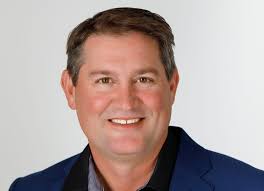 Dan Stoll's Instagram, Twitter & Facebook