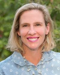 Gretchen Hodges's Instagram, Twitter & Facebook