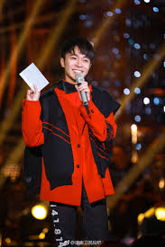 He is also the founder and lead vocalist of taiwanese band sodagreen. é'å³°è®Šäº† è¿½æ˜Ÿæ¿ Dcard