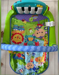 The swivel baby bath seat from safety 1st is designed with an ergonomic backrest that is shaped to fit your little one for comfort and allows them to sit upright in the bath. Tesco Karibu Swivel Baby Bath Seat Unisex 360 Rotation Baby Bath Support Baby Bath Chair Babies Kids Bathing Changing Bathtub Bath Accessories On Carousell